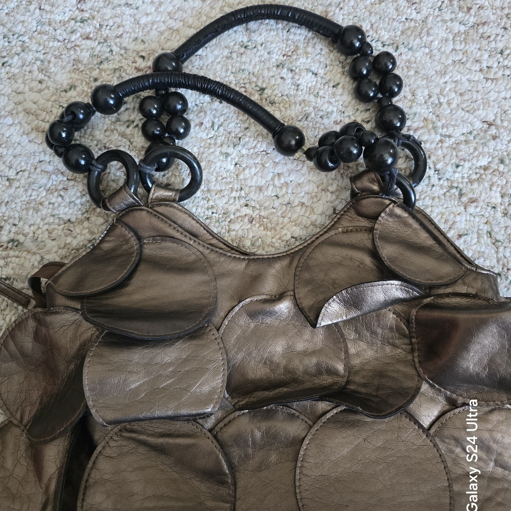 Bueno Faux Leather Purse Hand Bag Bronze Black Handle Bead Zipper